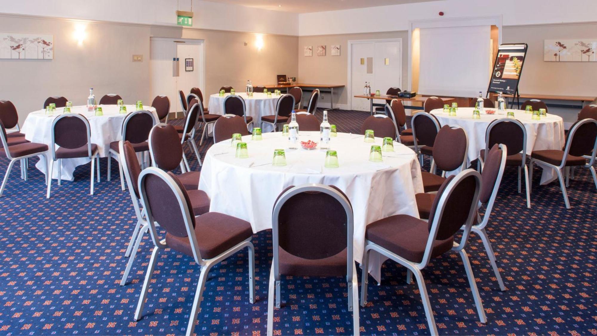 By Ihg 4* Washington (Durham)