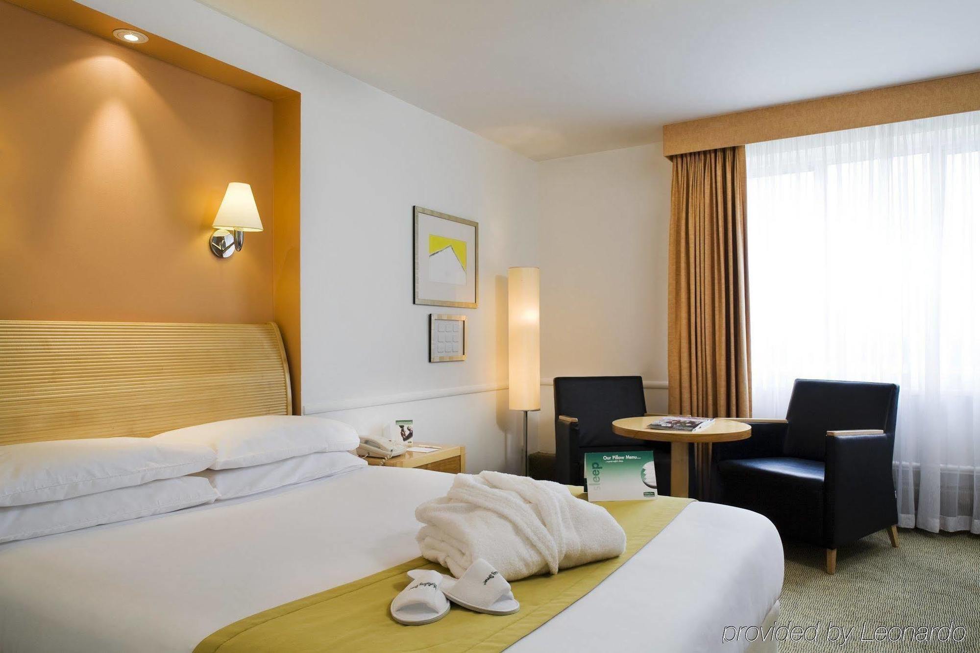 Hotel By Ihg